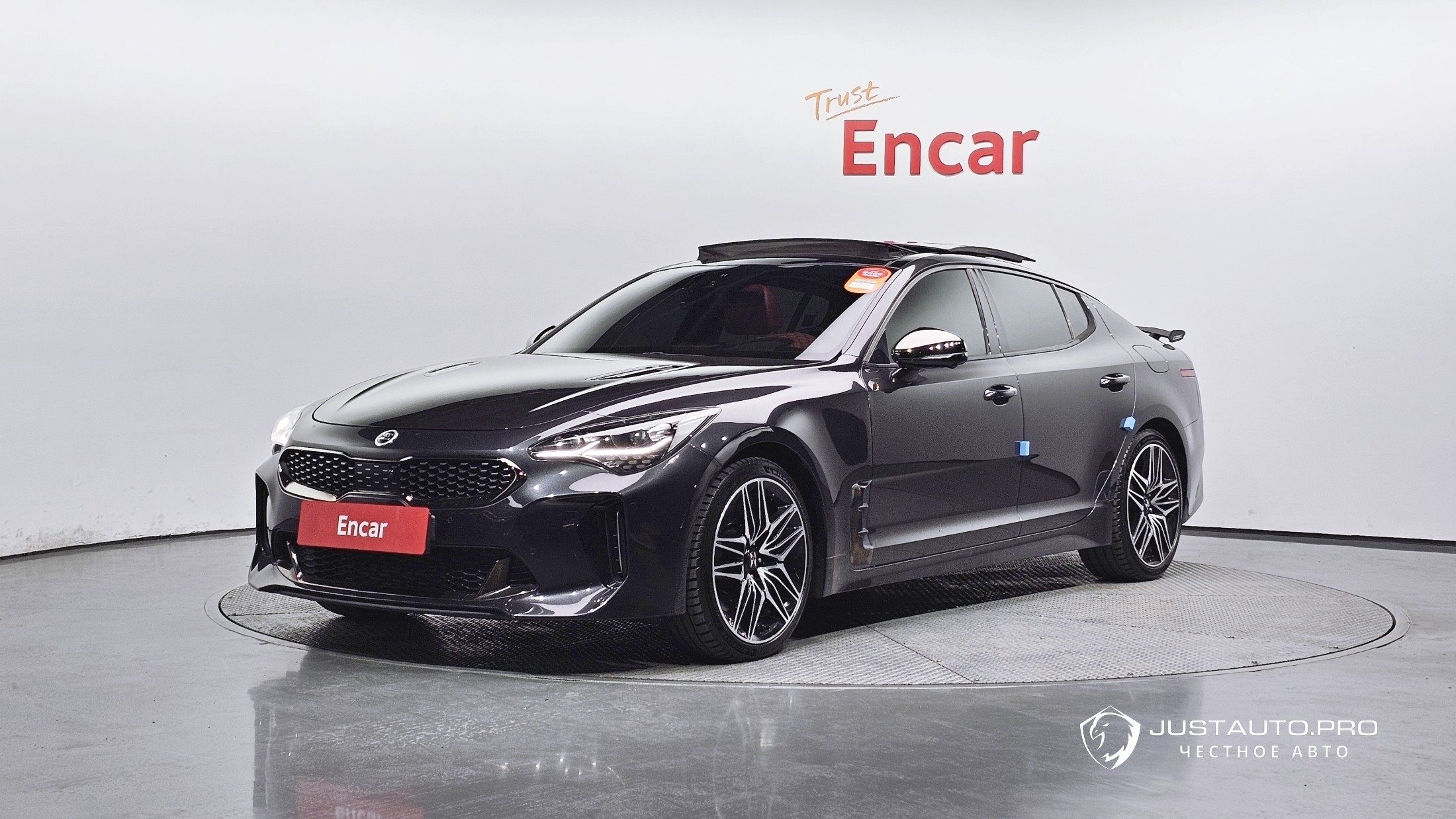 Автомобиль Kia Stinger