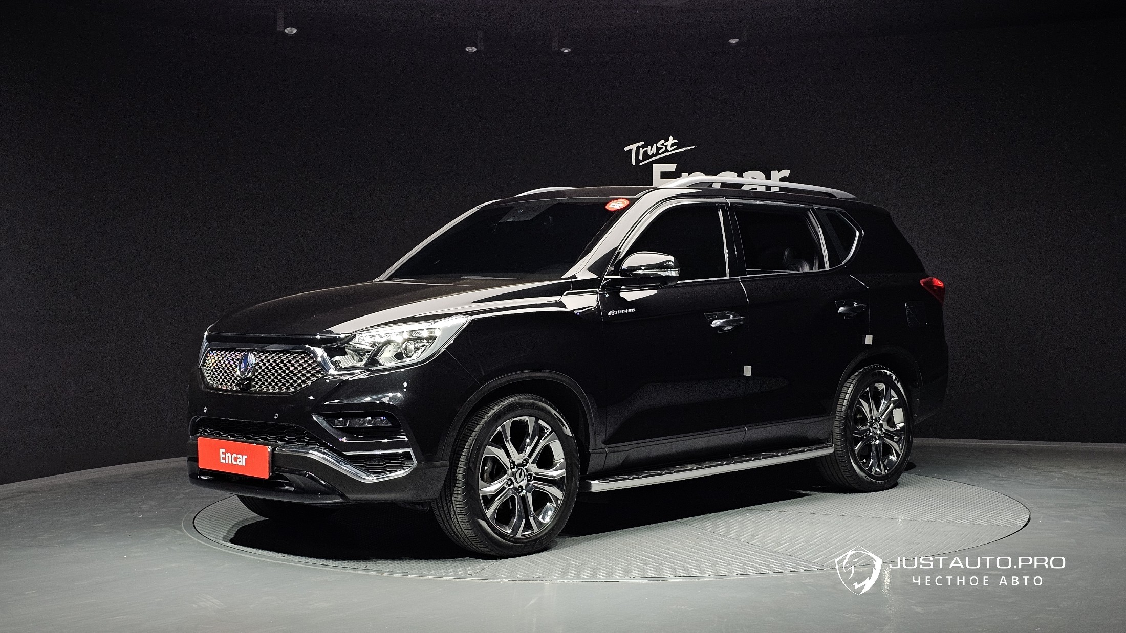 Автомобиль KG_Mobility_Ssangyong Rexton