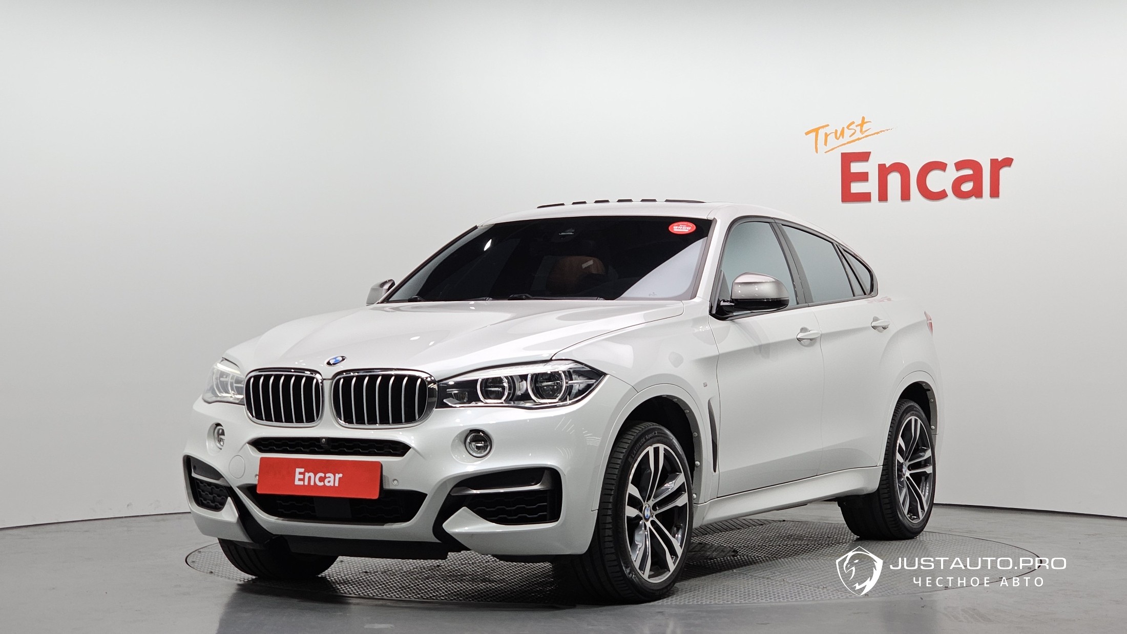 Автомобиль BMW X6