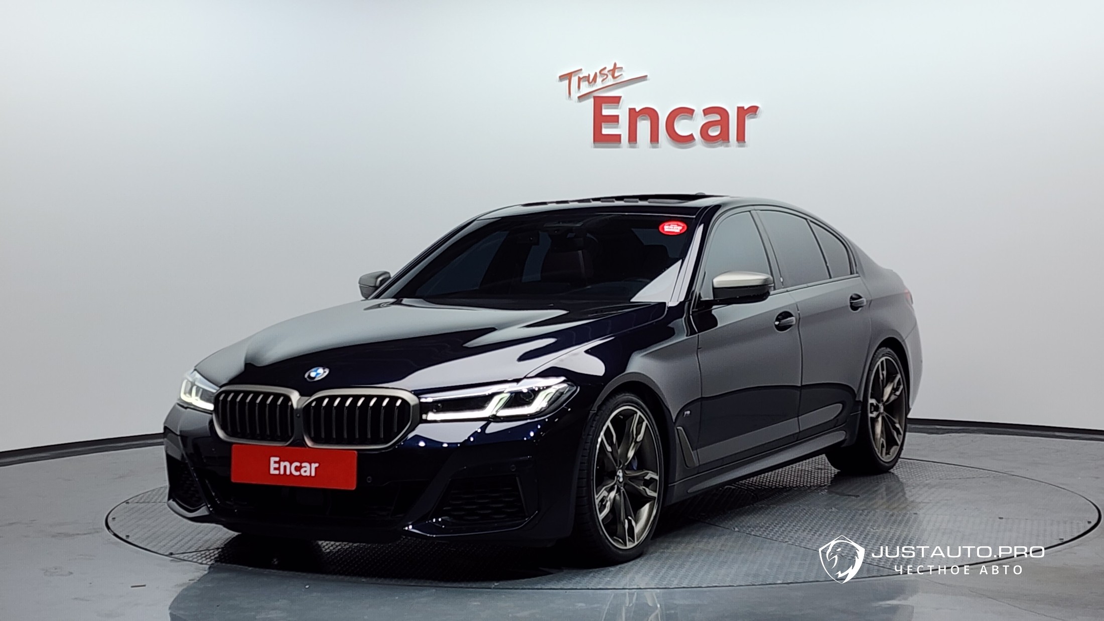Автомобиль BMW 5-Series