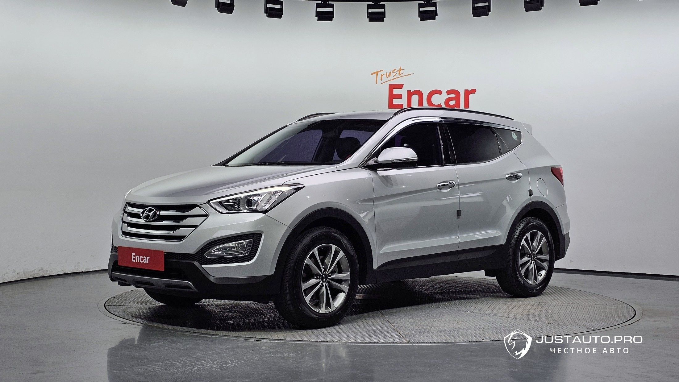 Автомобиль Hyundai Santafe