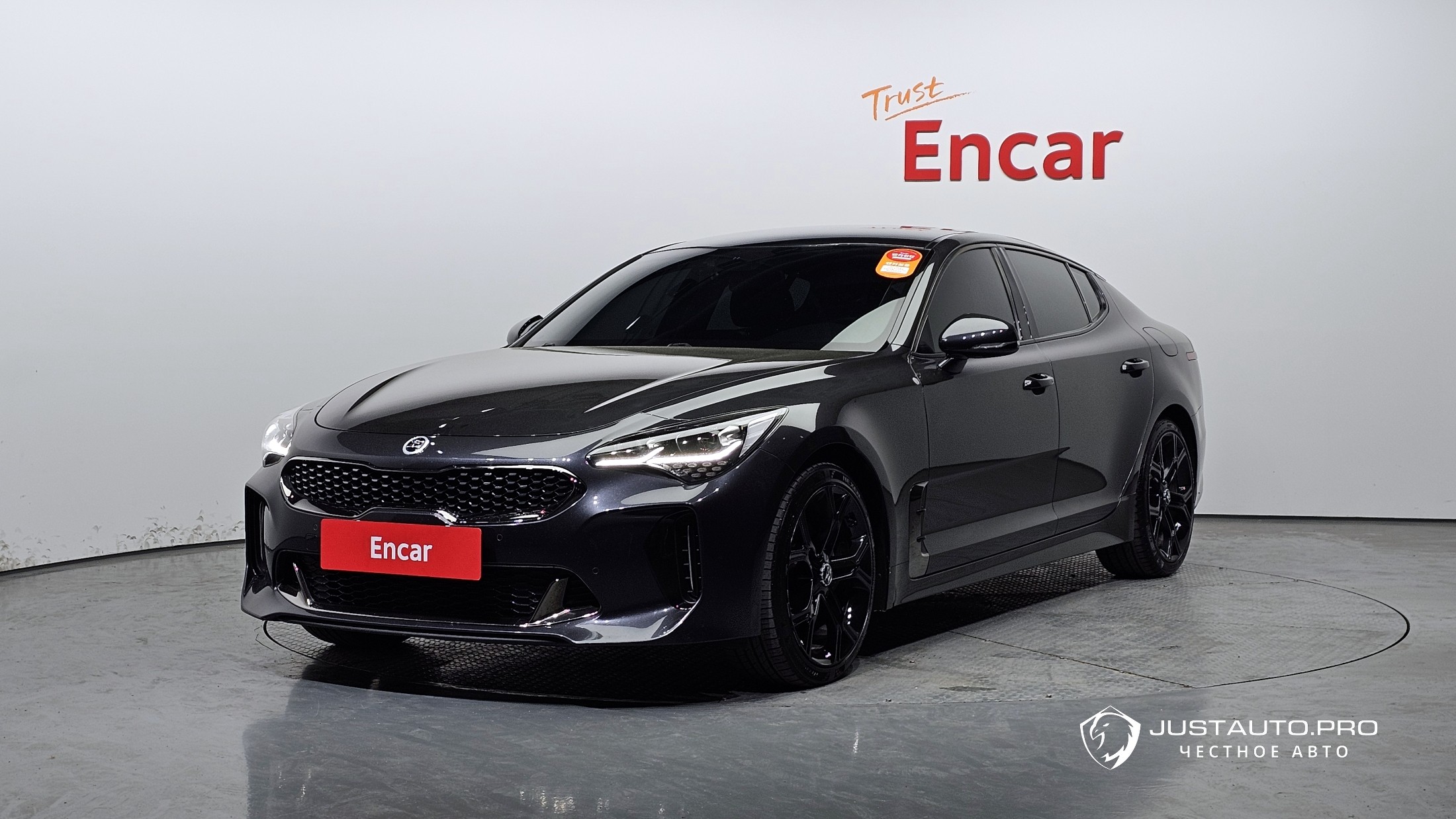 Автомобиль Kia Stinger