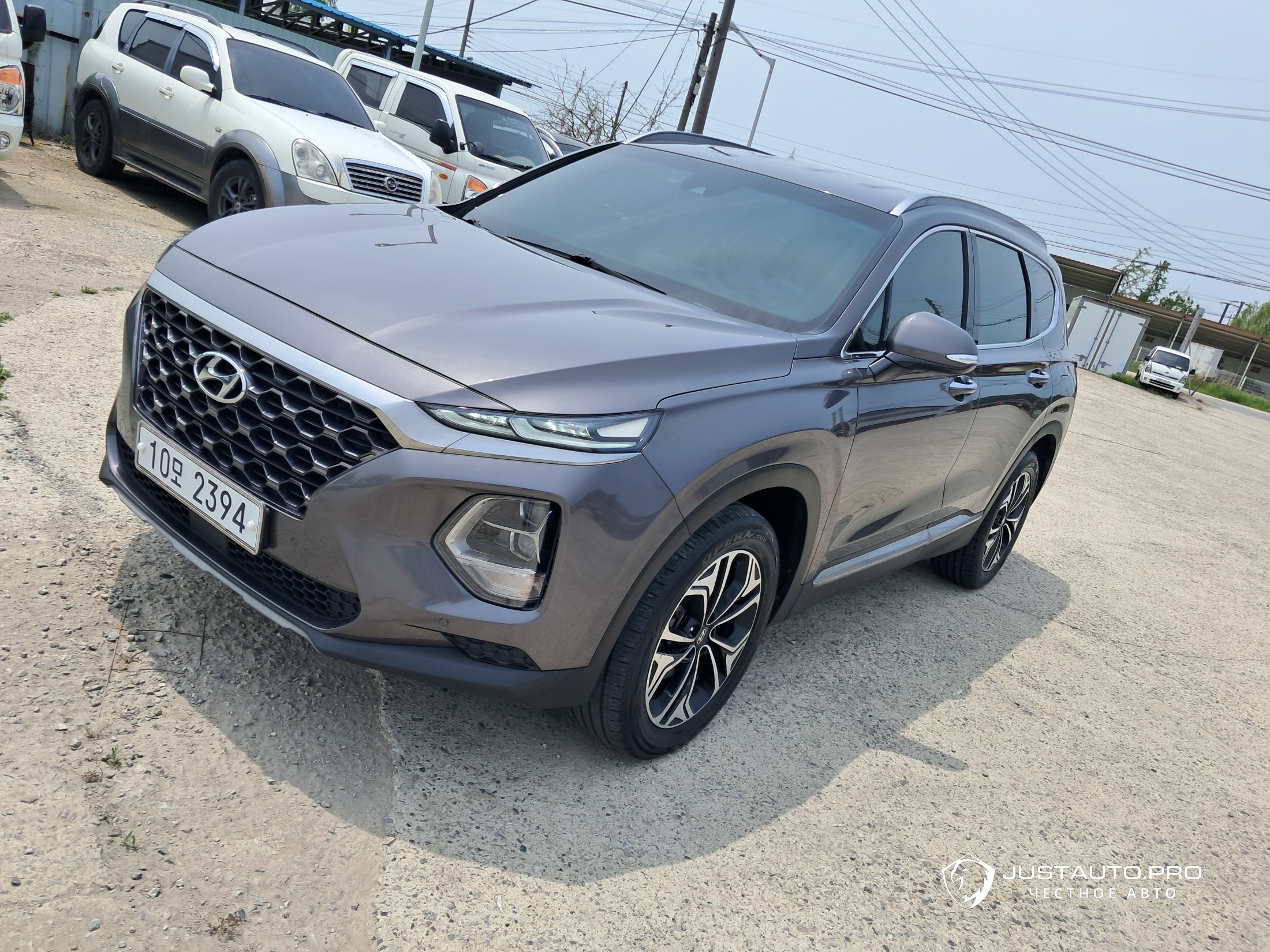 Автомобиль Hyundai Santafe