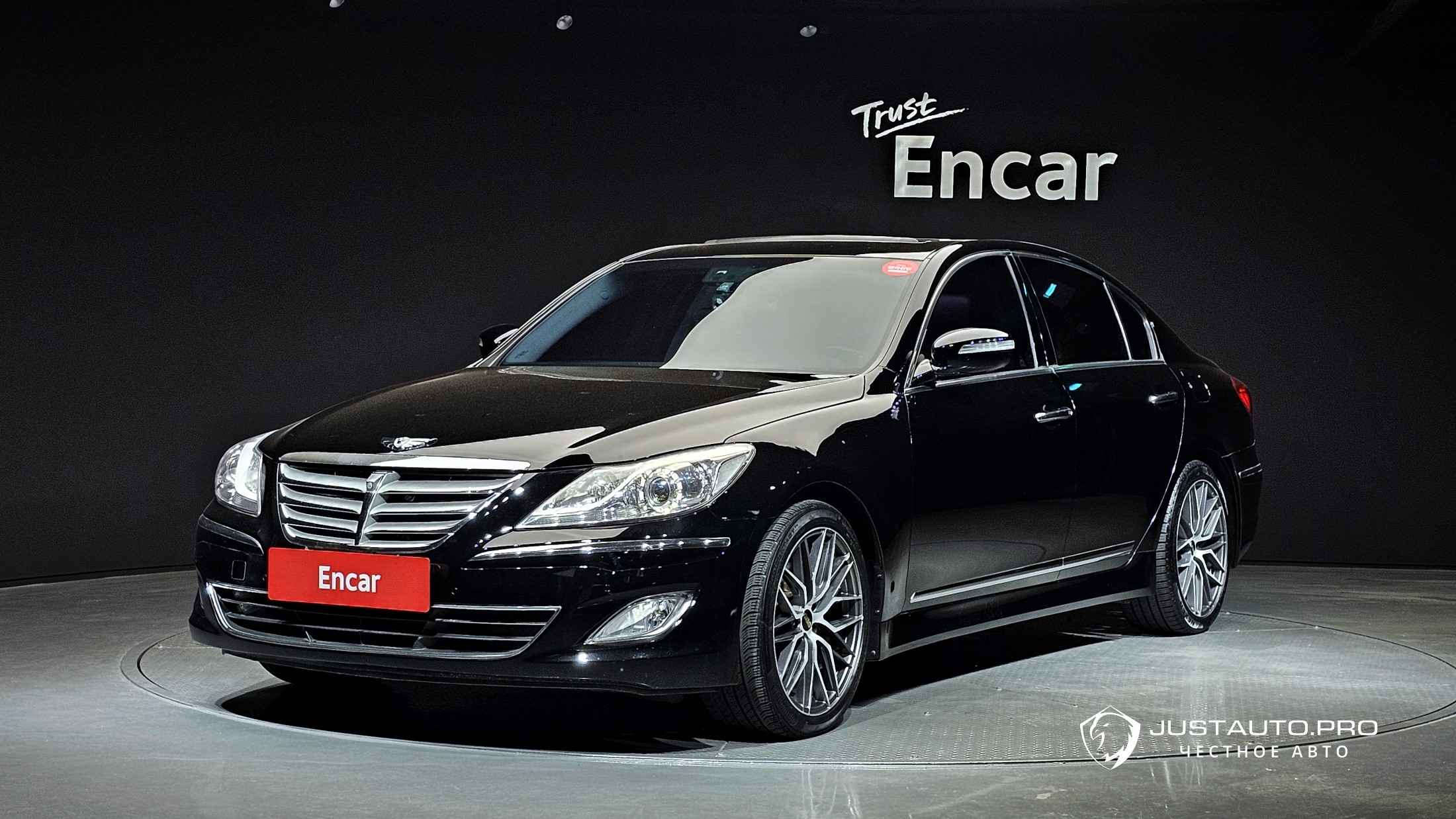 Автомобиль Hyundai Genesis