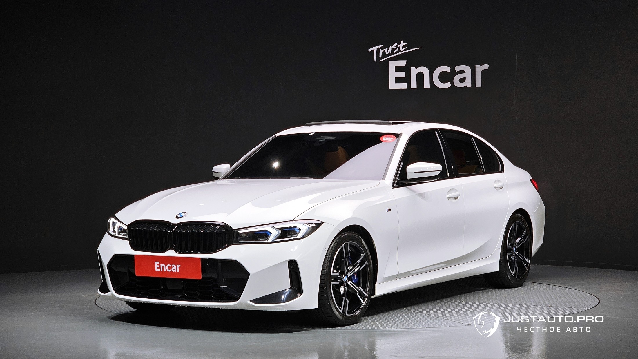 Автомобиль BMW 3-Series