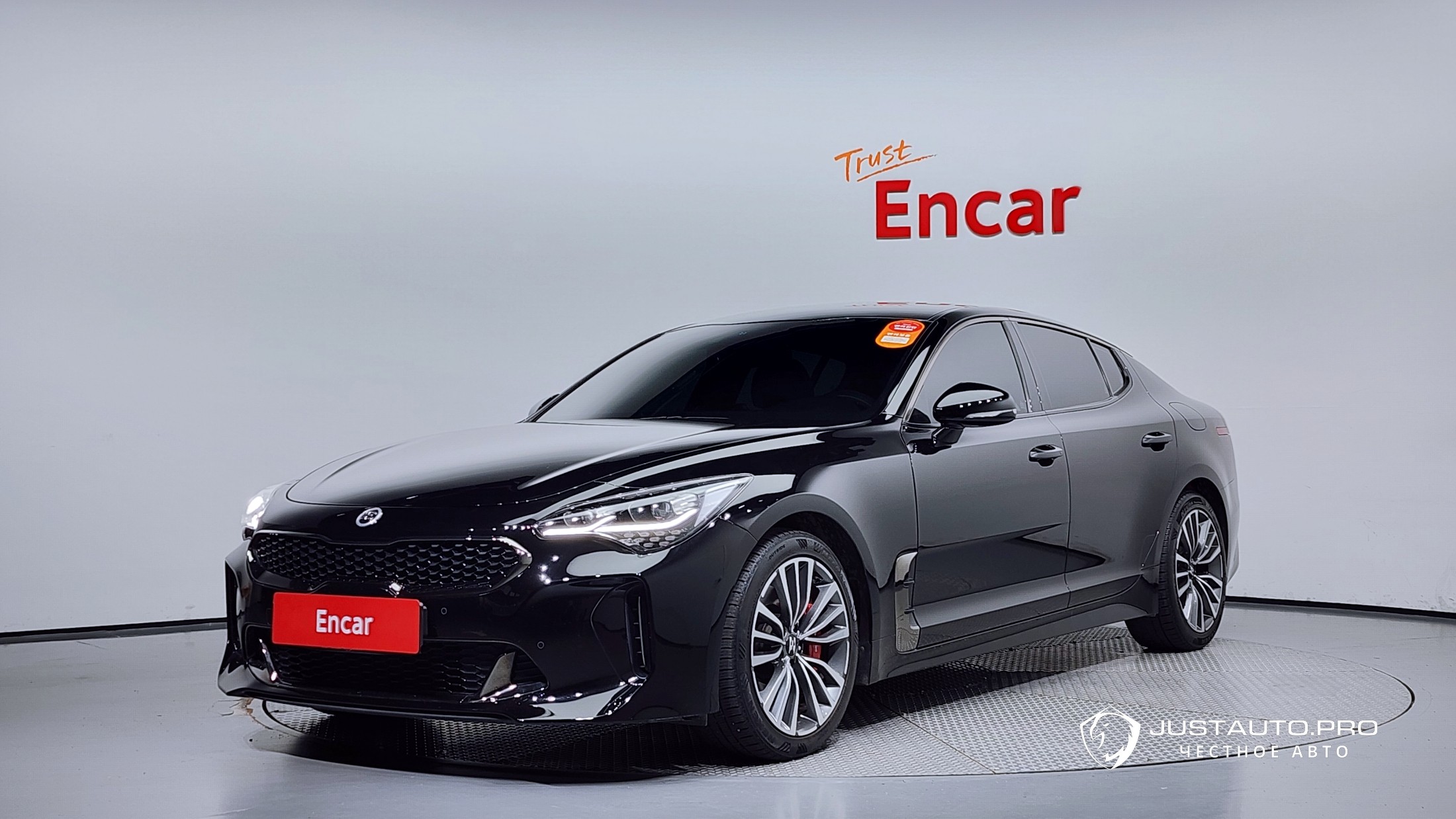 Автомобиль Kia Stinger