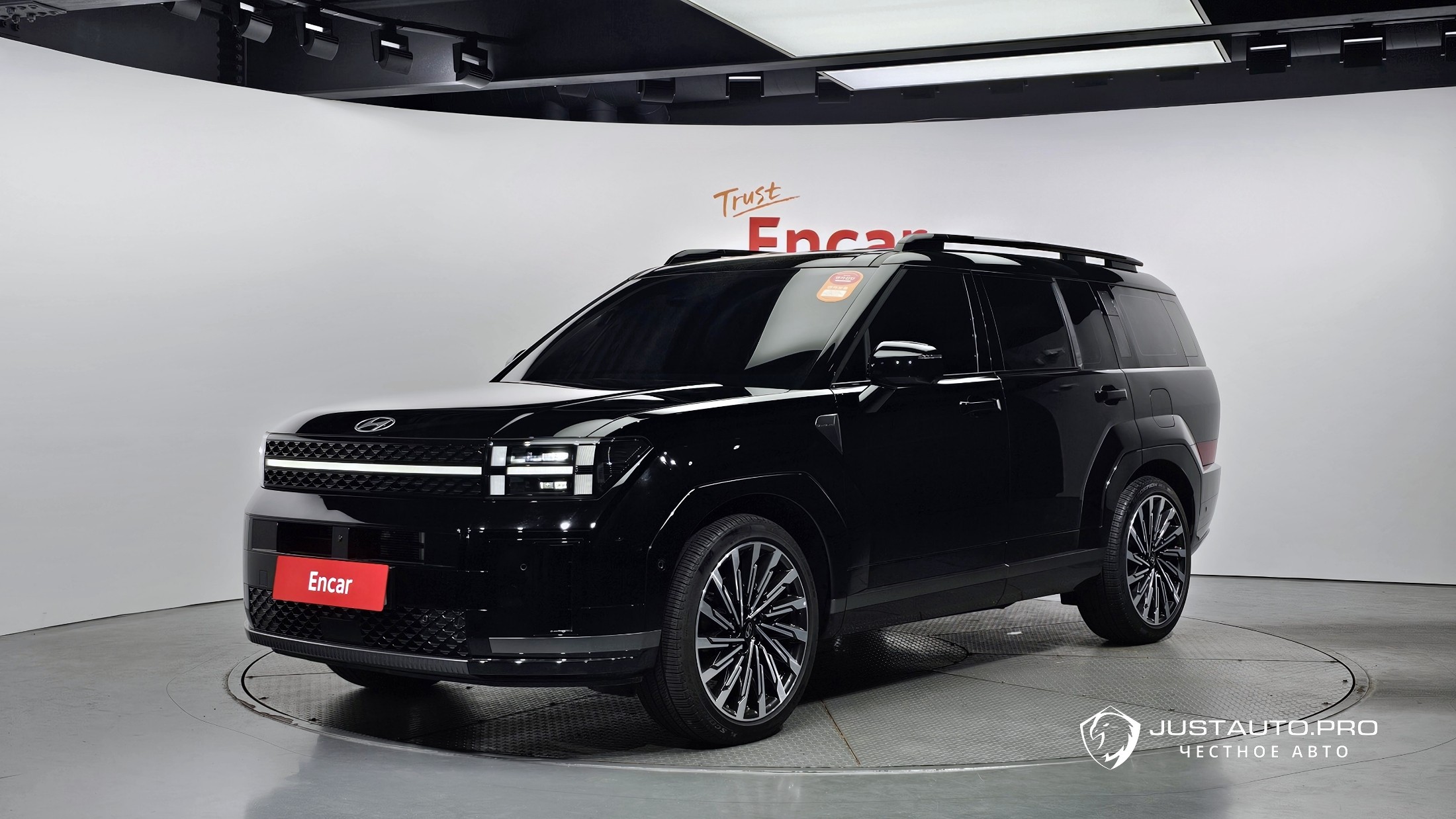 Автомобиль Hyundai Santafe