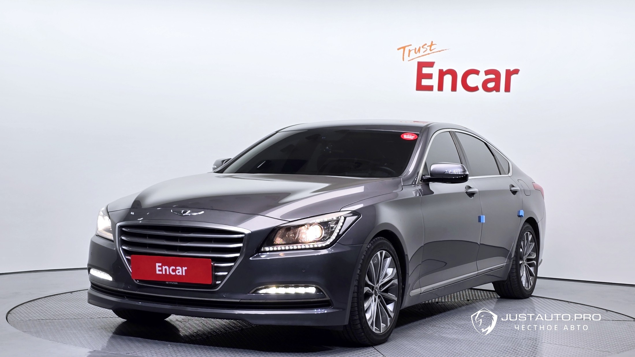 Автомобиль Hyundai Genesis