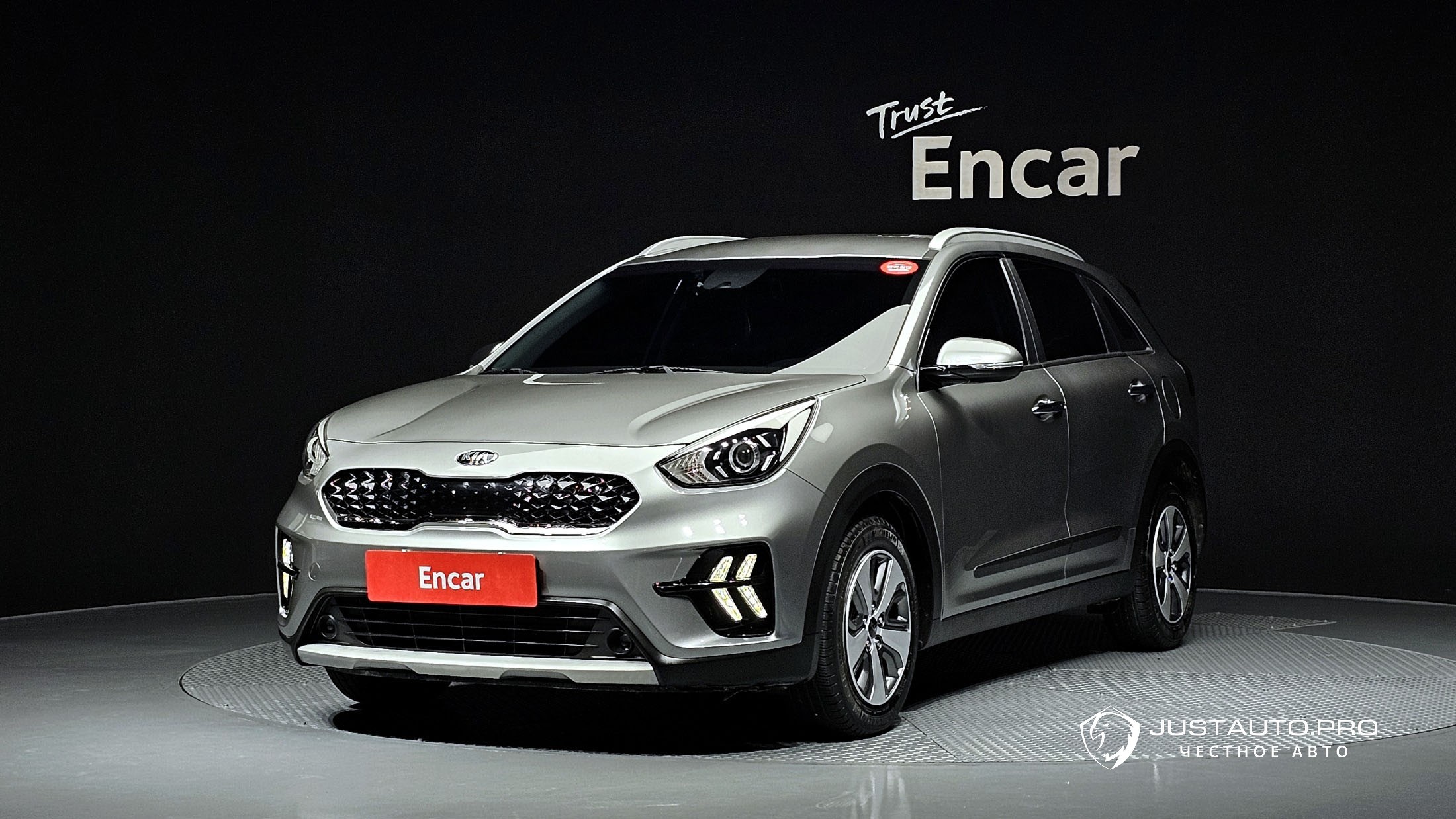 Автомобиль Kia Niro