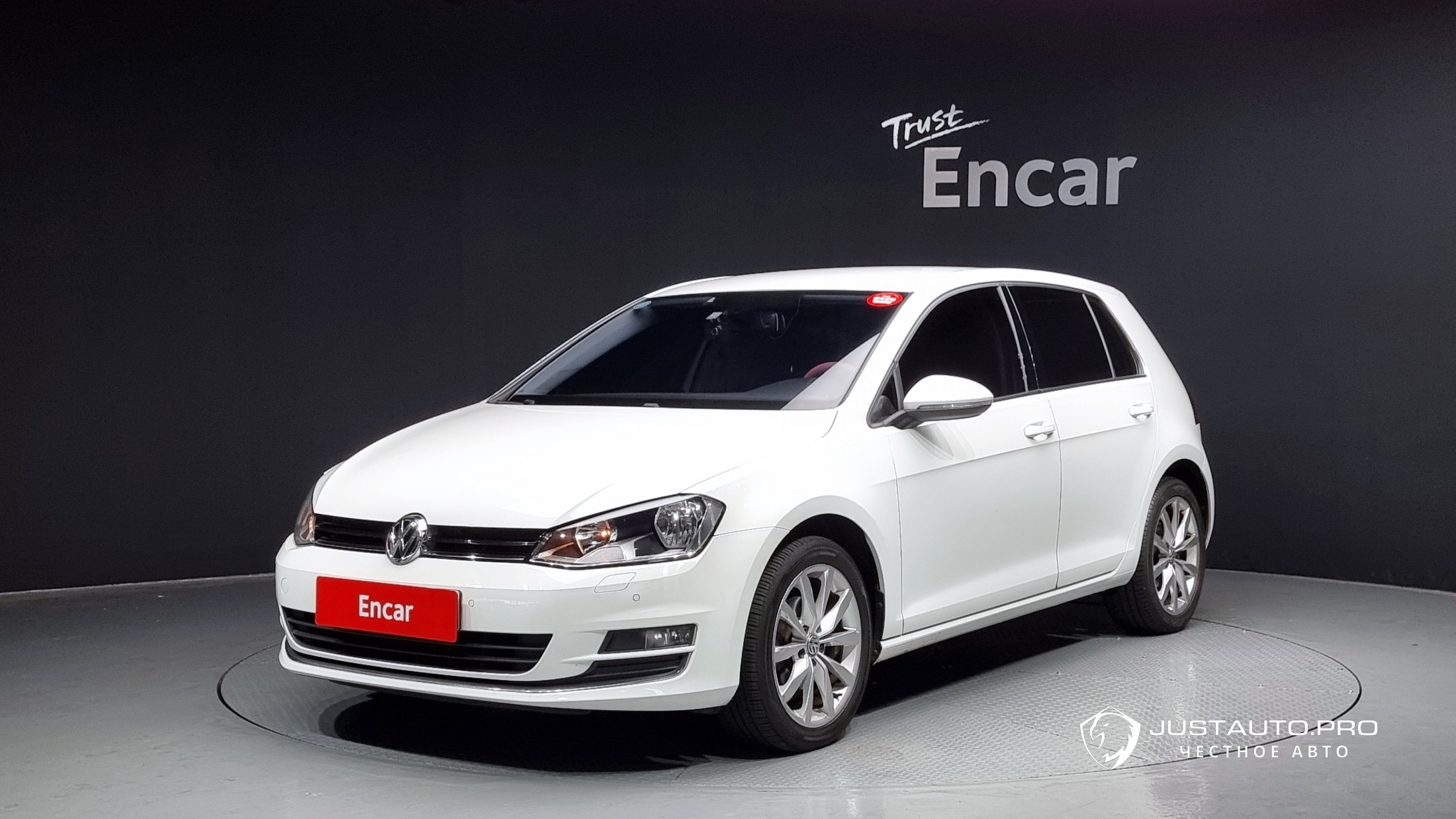 Автомобиль Volkswagen Golf