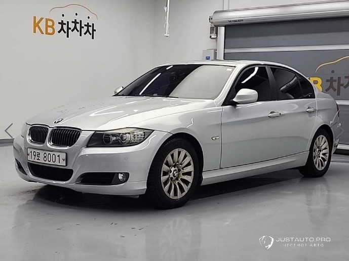 Автомобиль BMW 3-Series