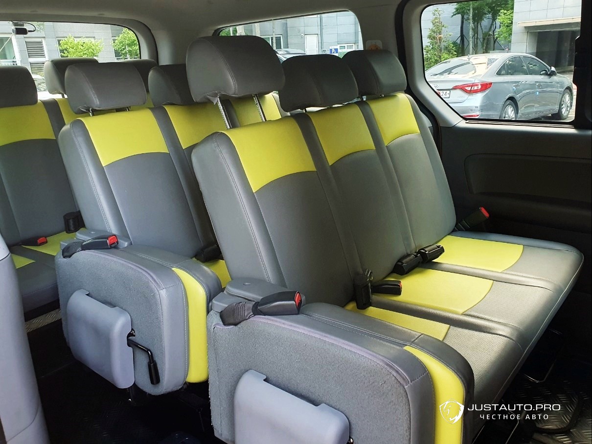 Автомобиль Hyundai Starex