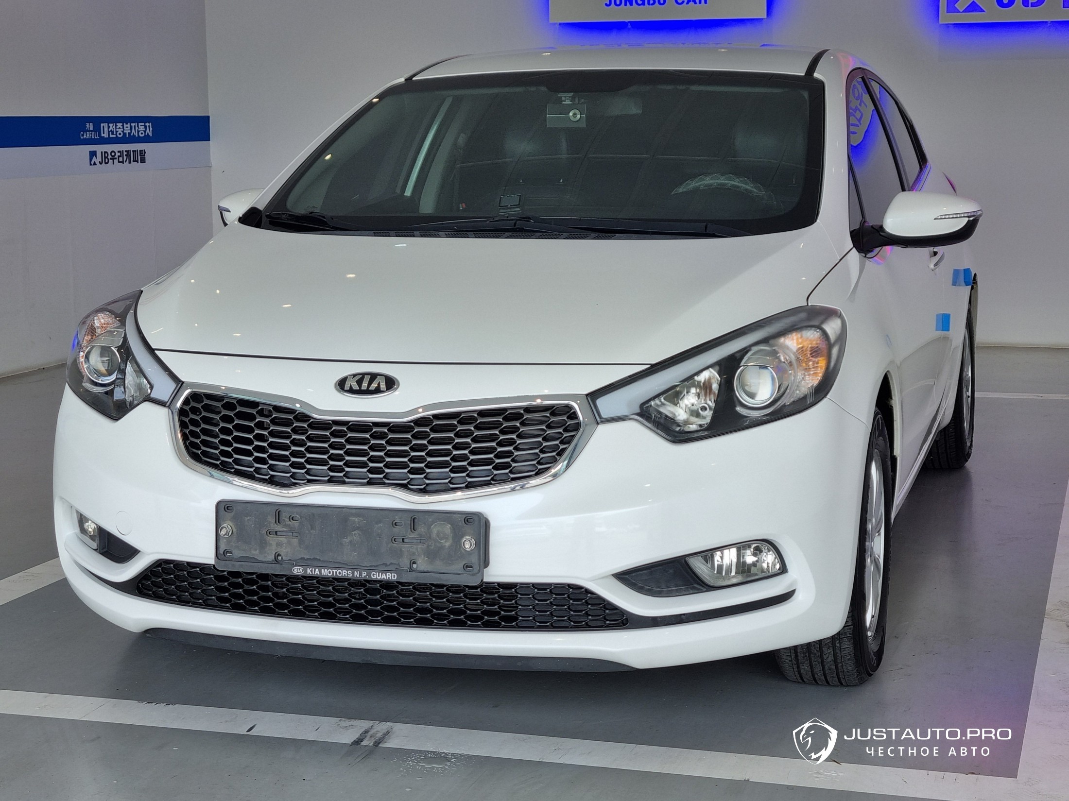 Автомобиль Kia K3