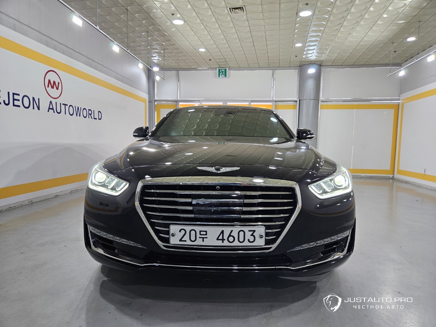 Автомобиль Genesis EQ900