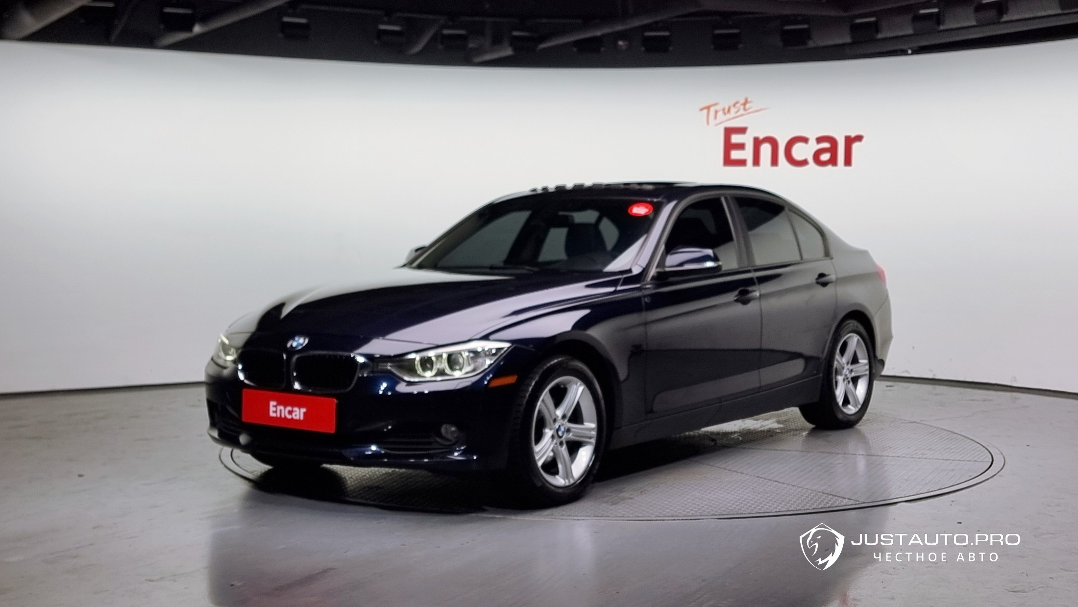 Автомобиль BMW 3-Series