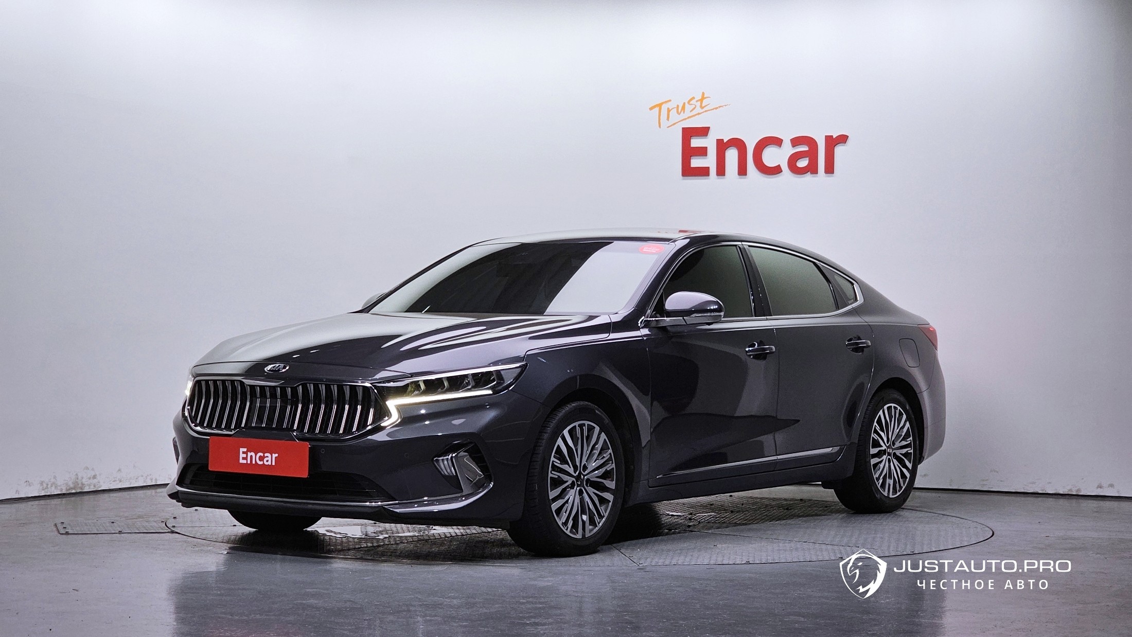 Автомобиль Kia K7
