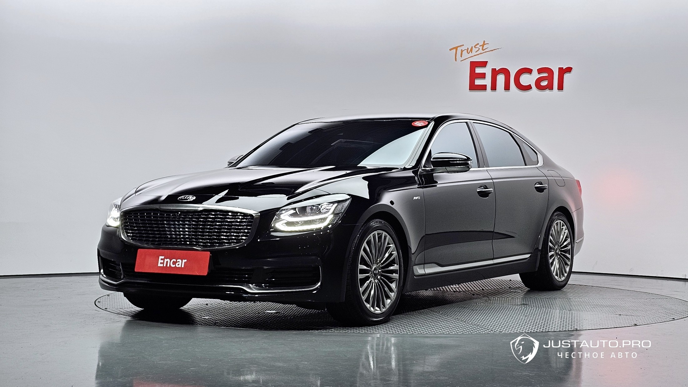 Автомобиль Kia K9