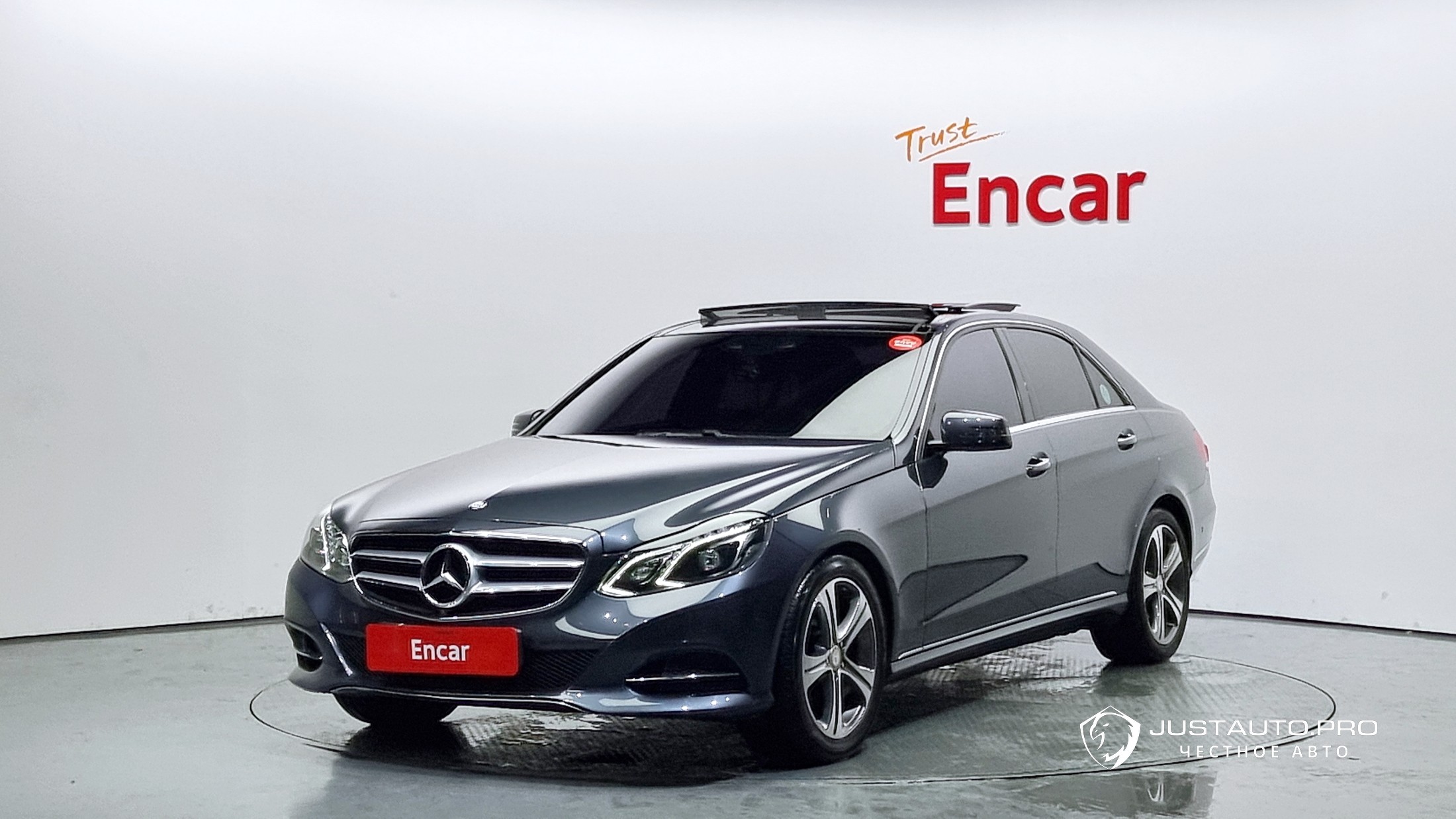Автомобиль Mercedes-Benz E-Class