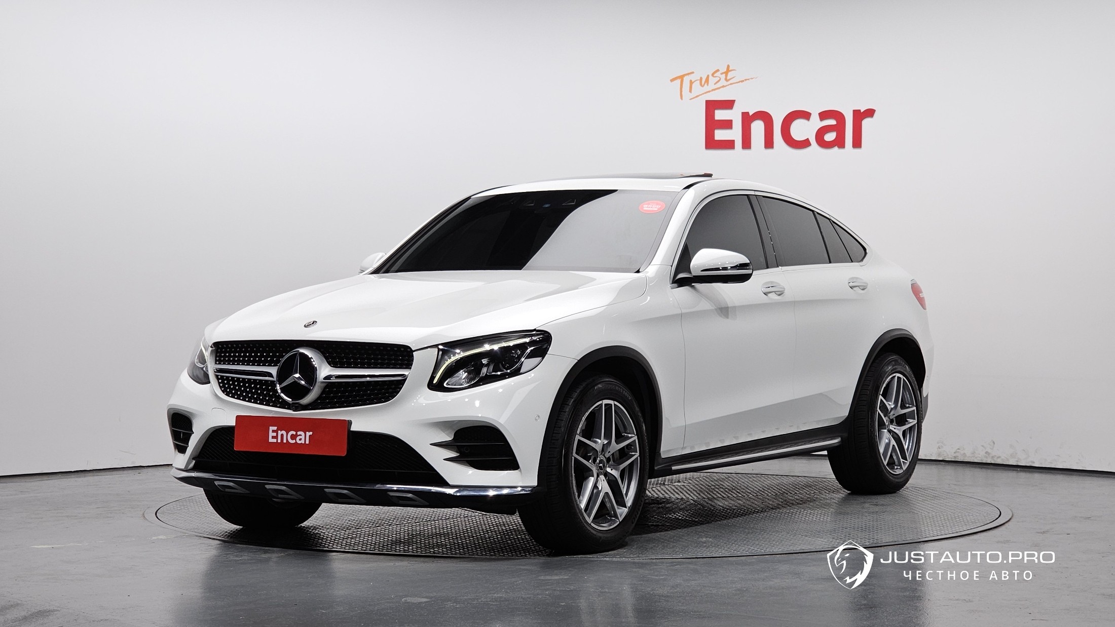 Автомобиль Mercedes-Benz GLC-Class