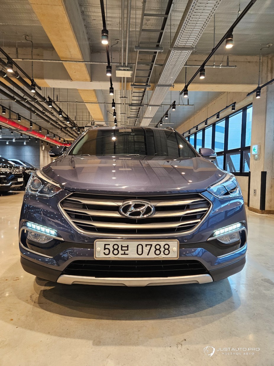 Автомобиль Hyundai Santafe