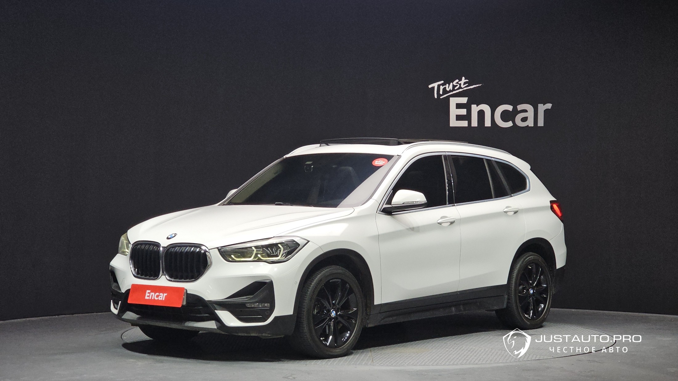 Автомобиль BMW X1