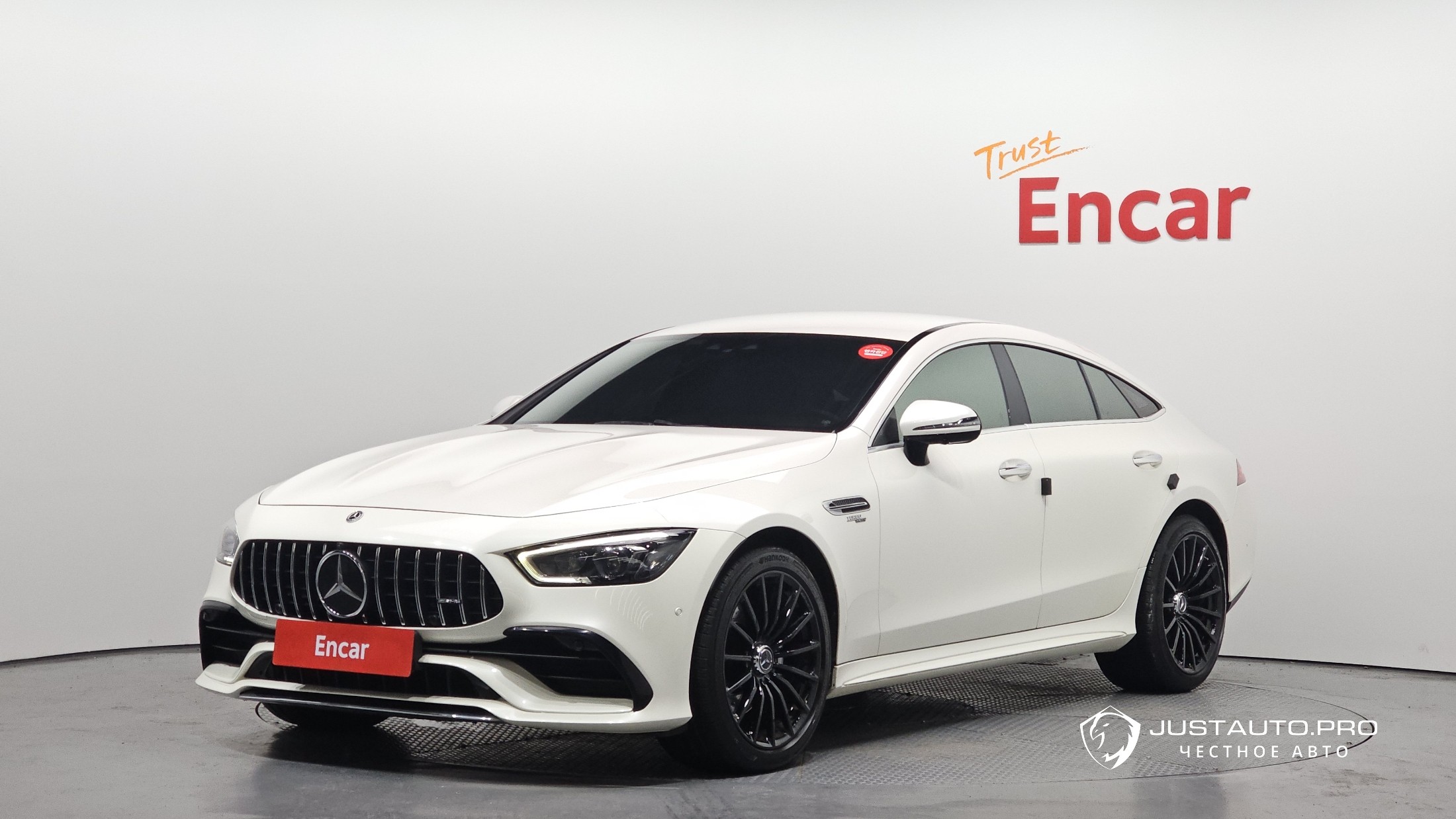 Автомобиль Mercedes-Benz AMG GT