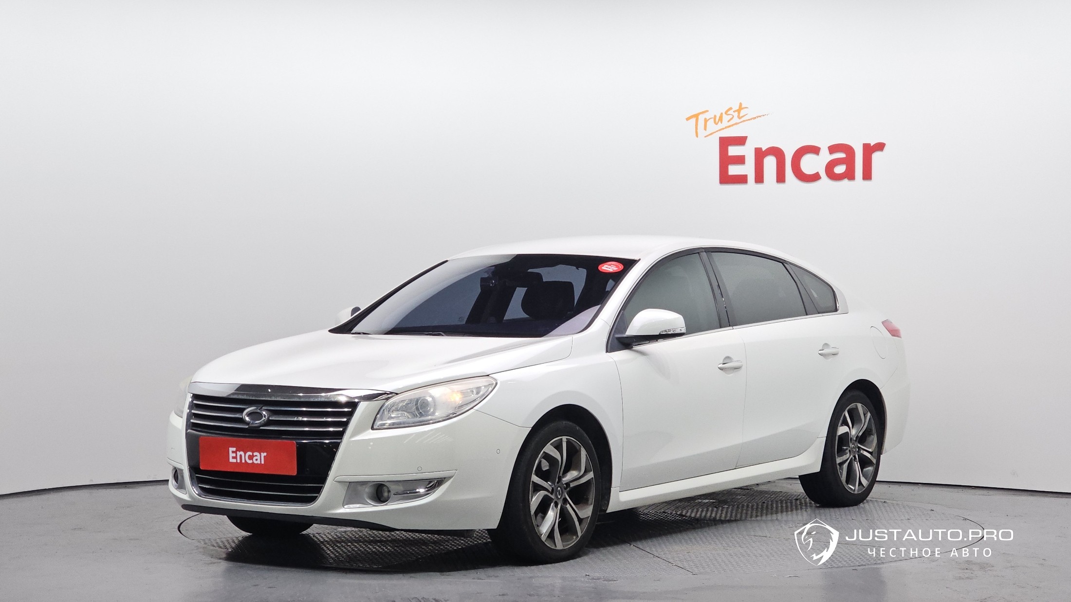 Автомобиль Renault-KoreaSamsung SM7