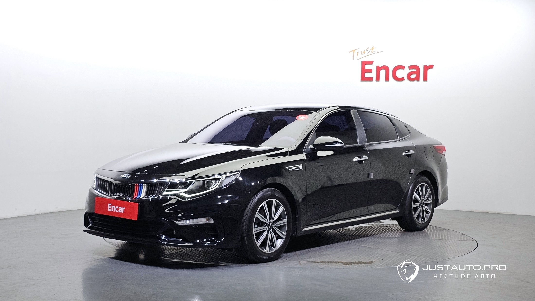 Автомобиль Kia K5