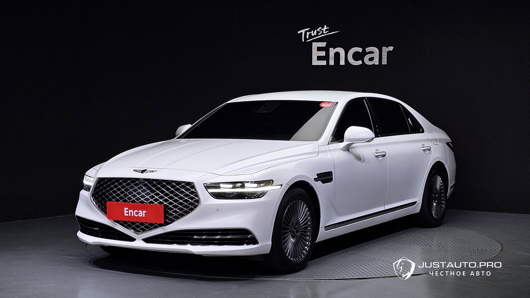 Автомобиль Genesis G90