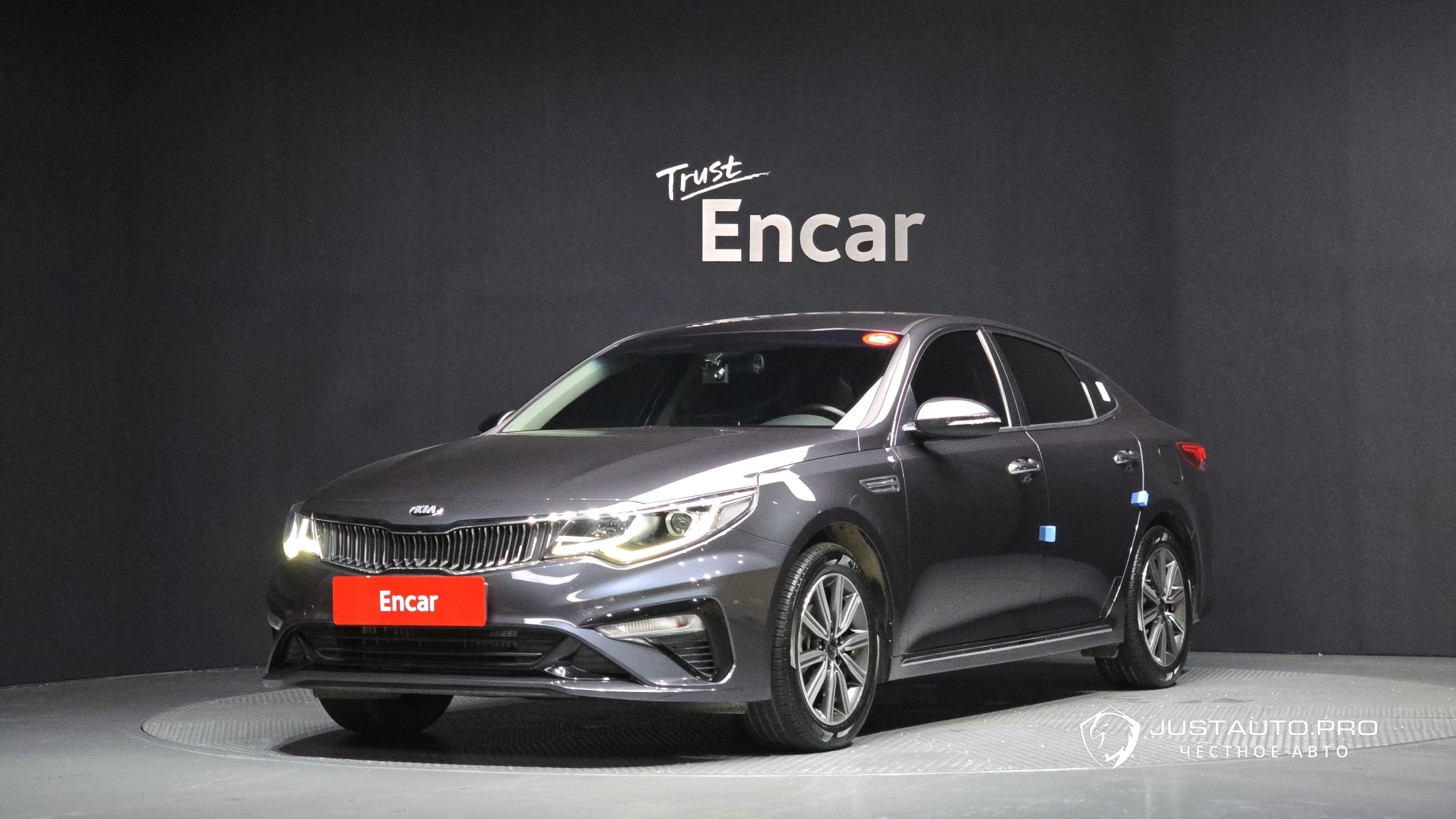 Автомобиль Kia K5