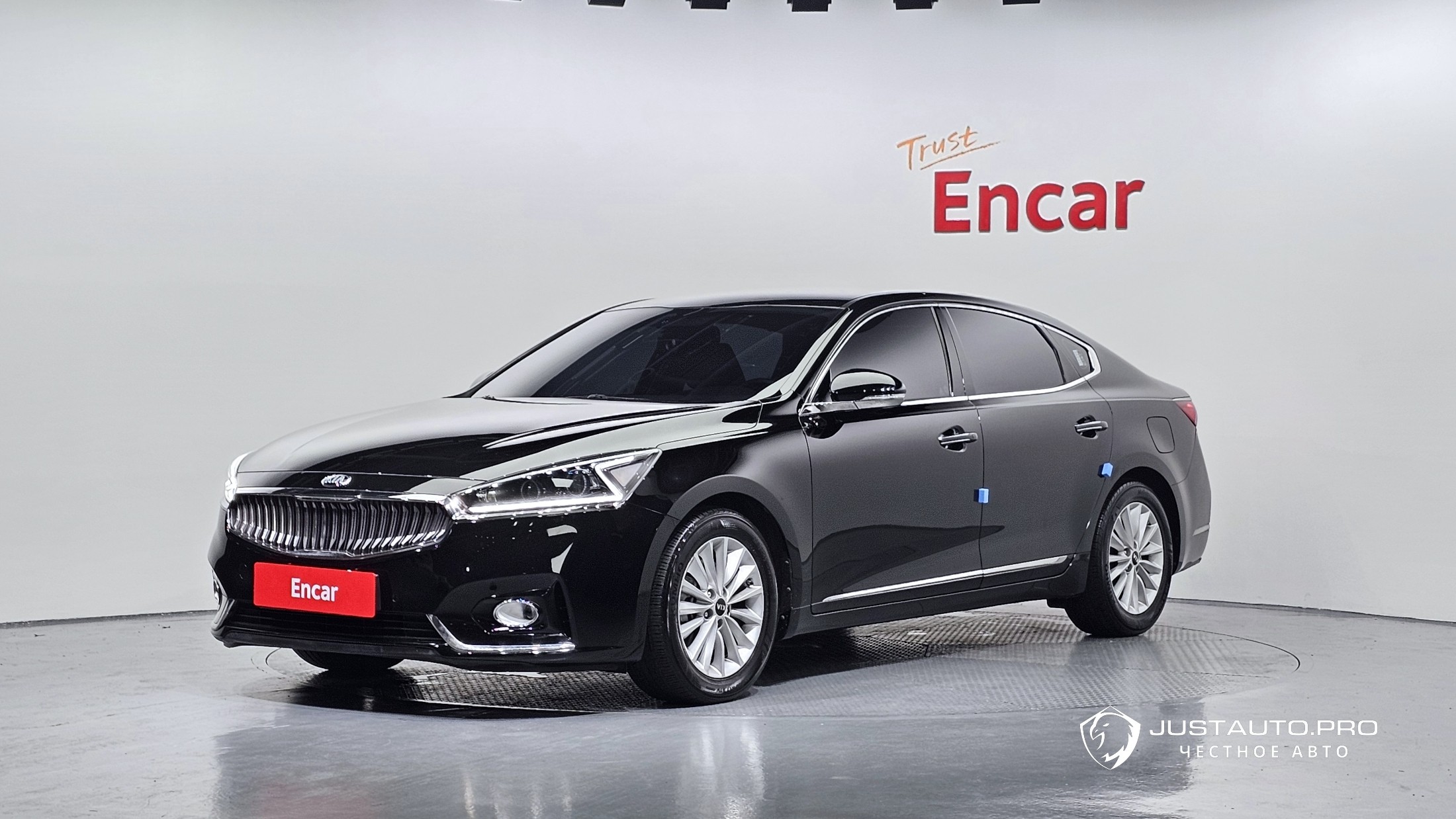 Автомобиль Kia K7