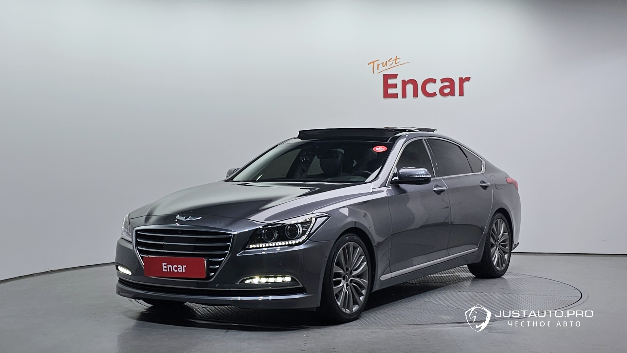 Автомобиль Hyundai Genesis