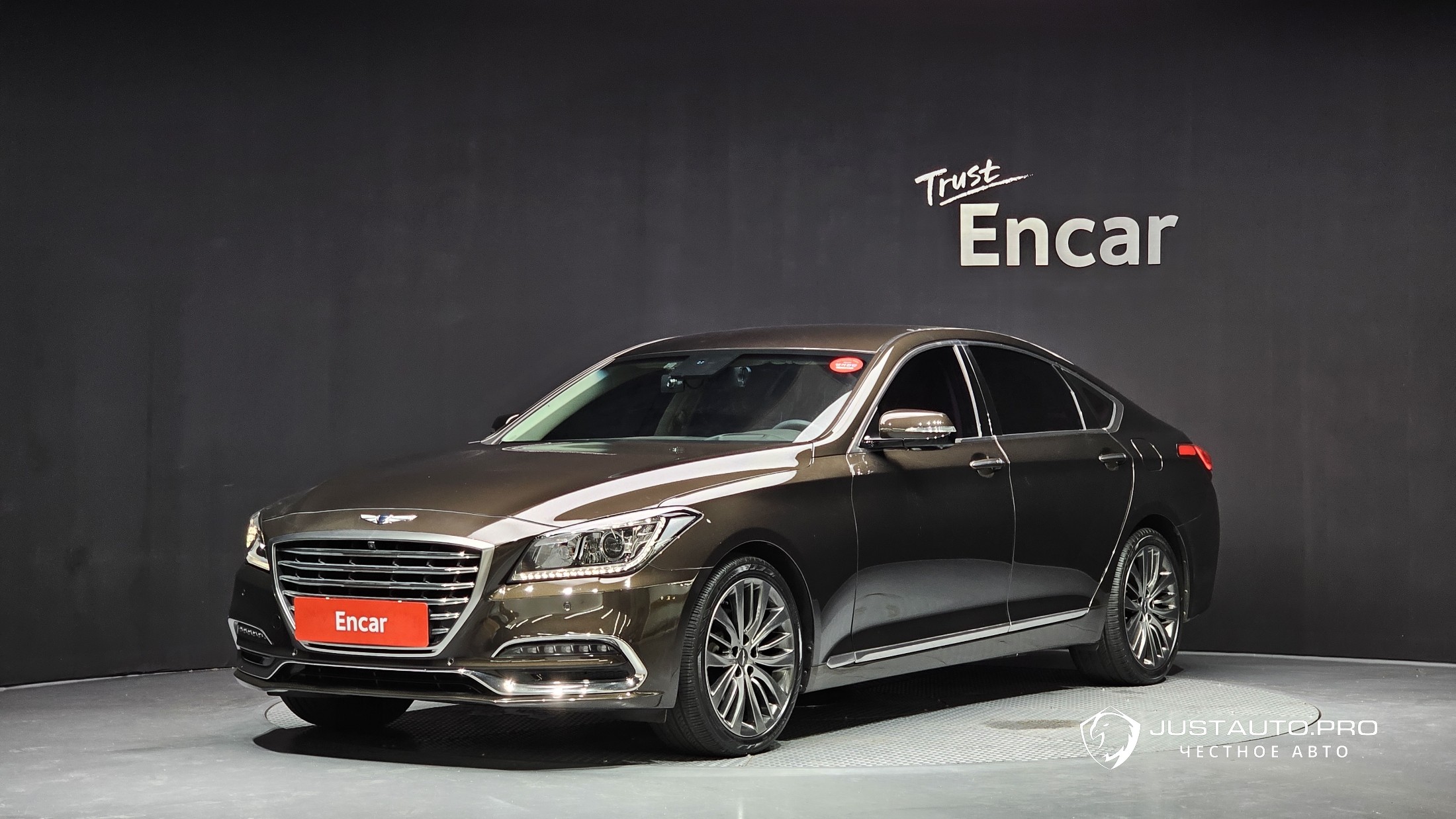 Автомобиль Genesis G80
