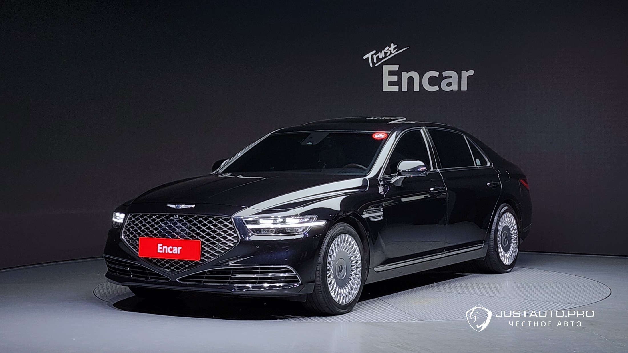 Автомобиль Genesis G90