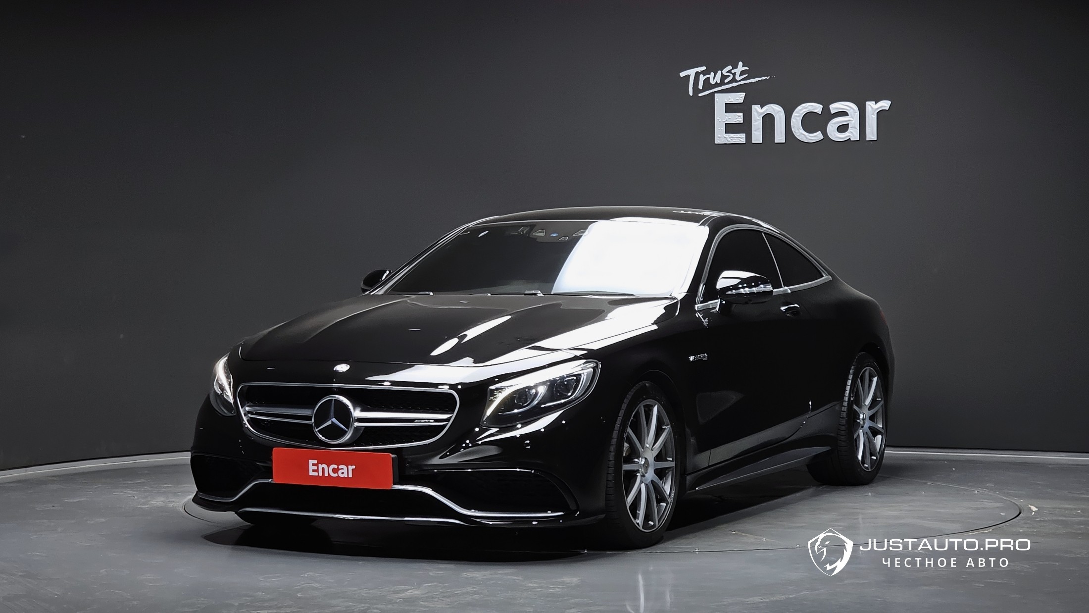 Автомобиль Mercedes-Benz S-Class