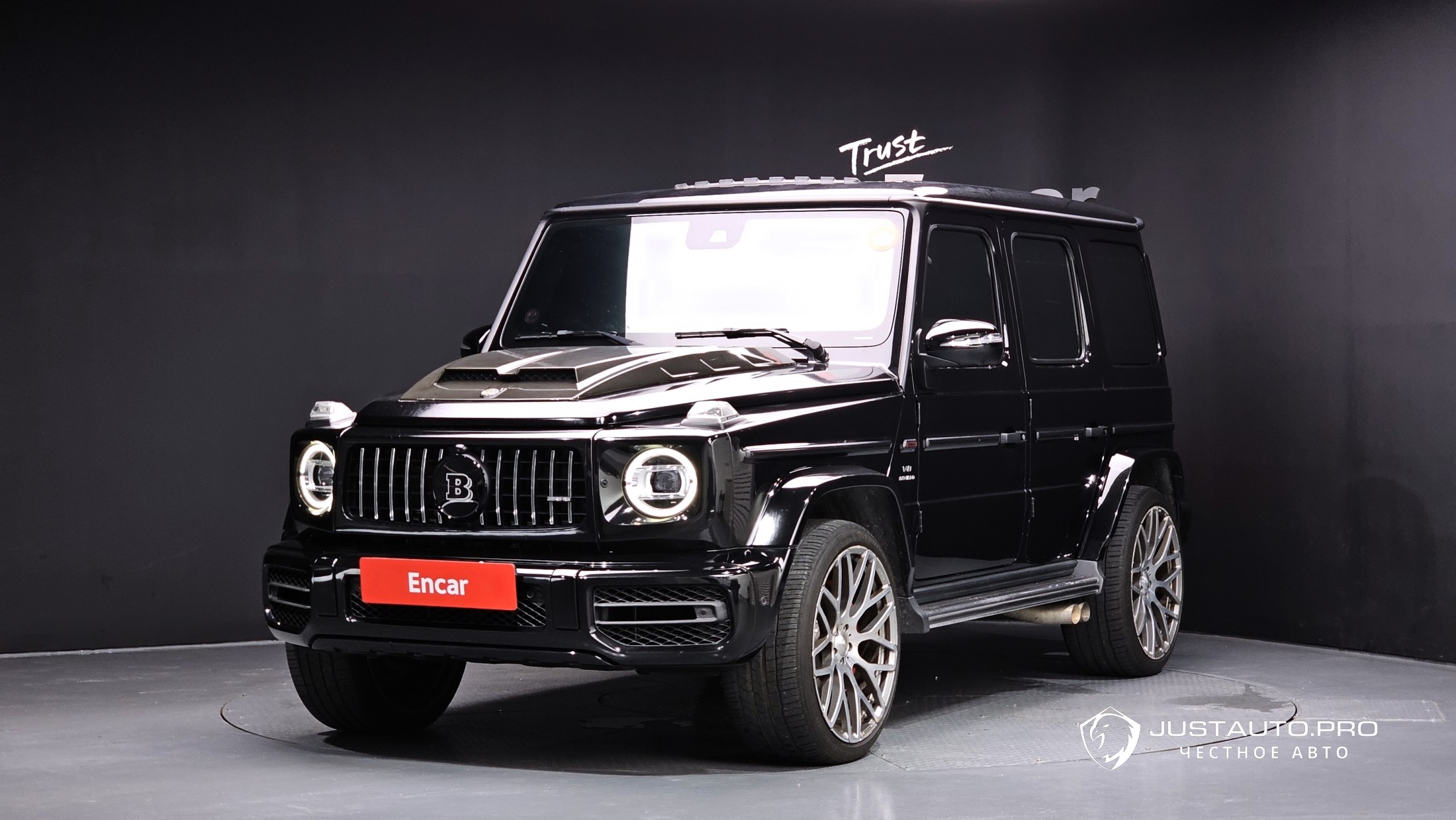 Автомобиль Mercedes-Benz G-Class