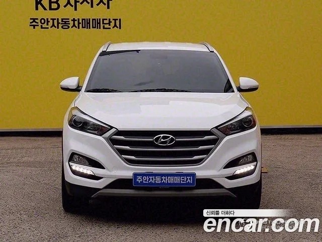 Автомобиль Hyundai Tucson