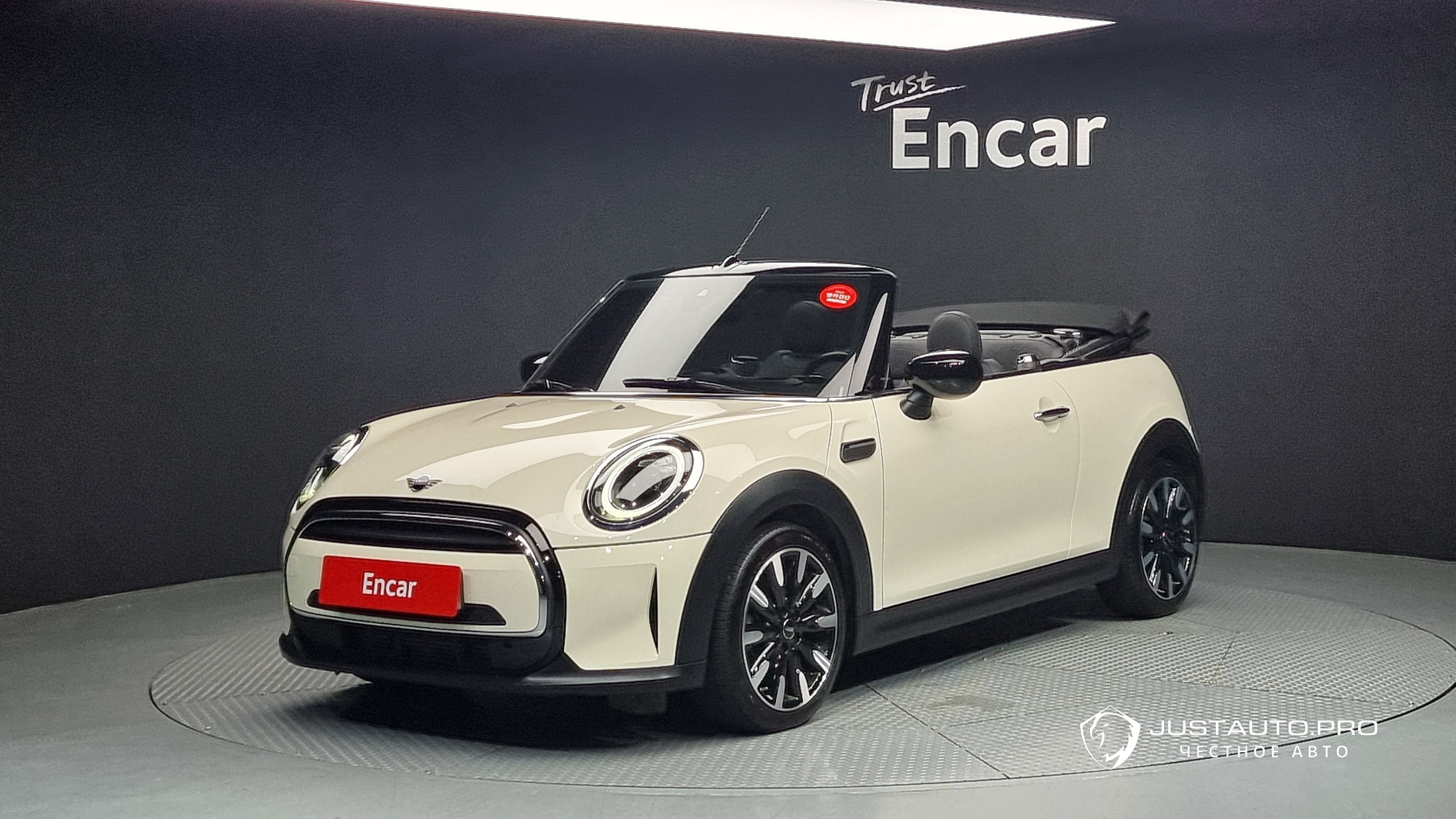 Автомобиль Mini Cooper Convertible