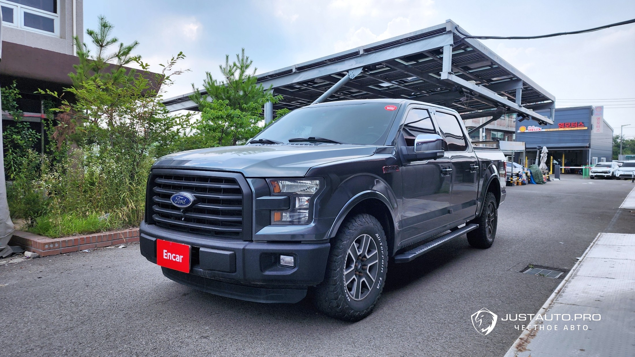 Автомобиль Ford F150