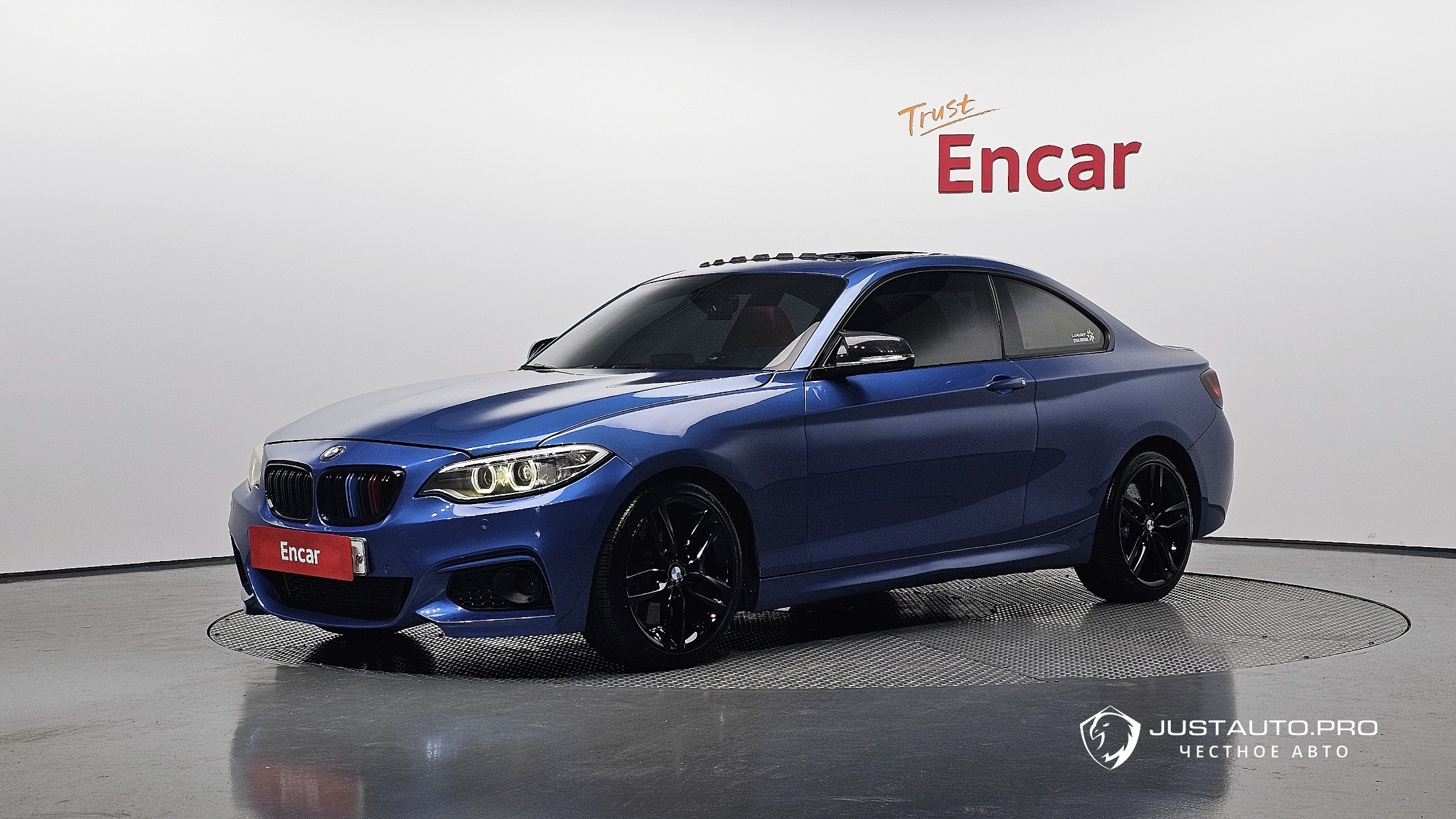 Автомобиль BMW 2-Series