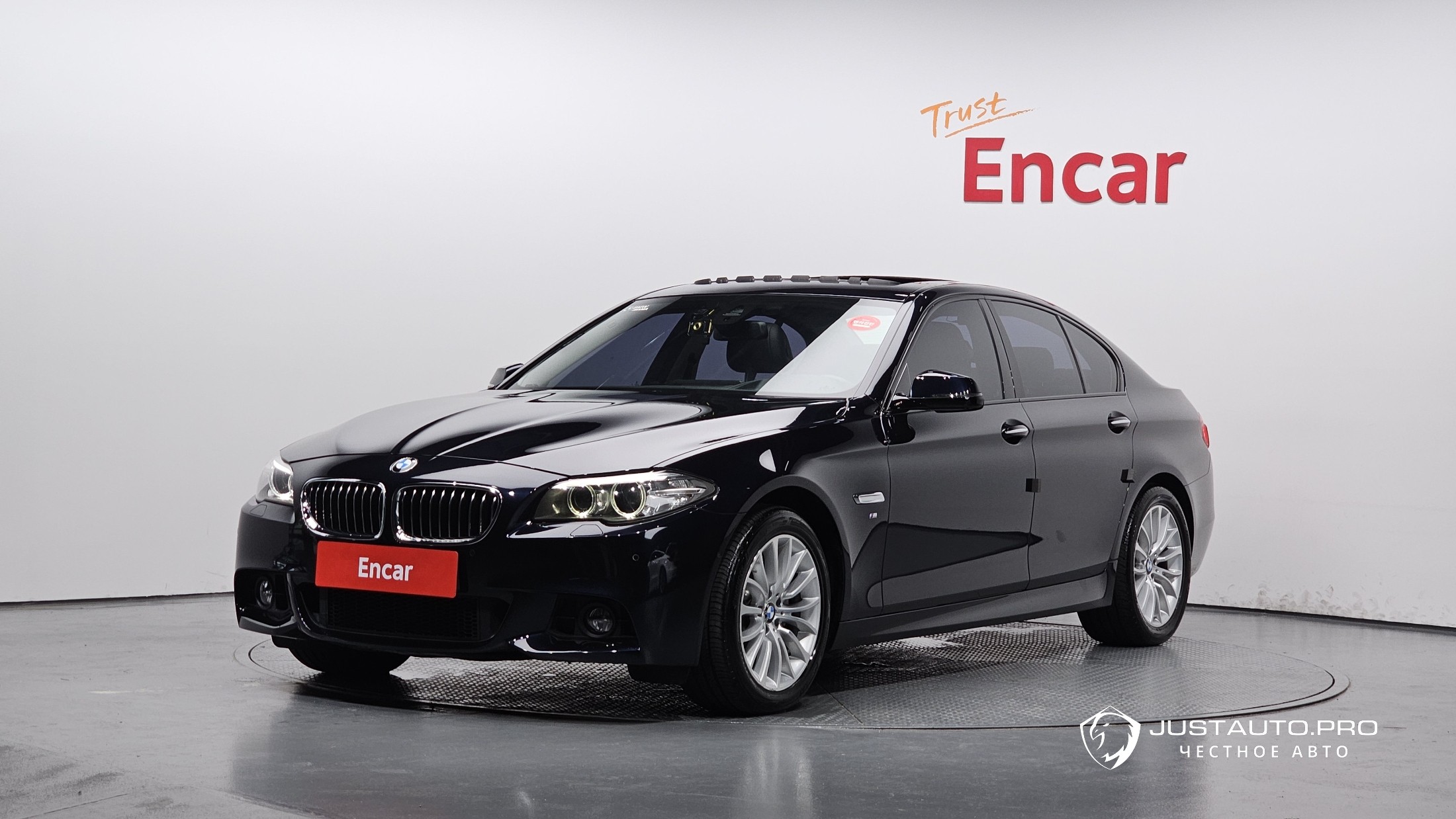 Автомобиль BMW 5-Series