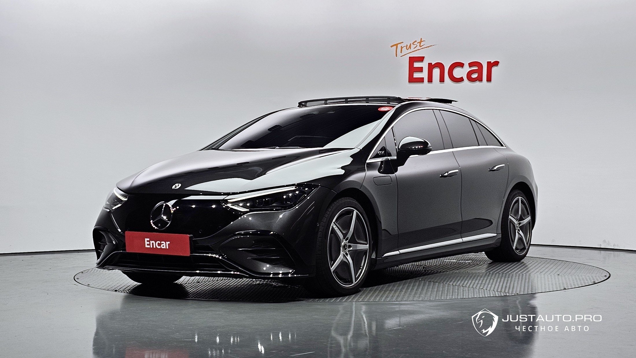 Автомобиль Mercedes-Benz EQE