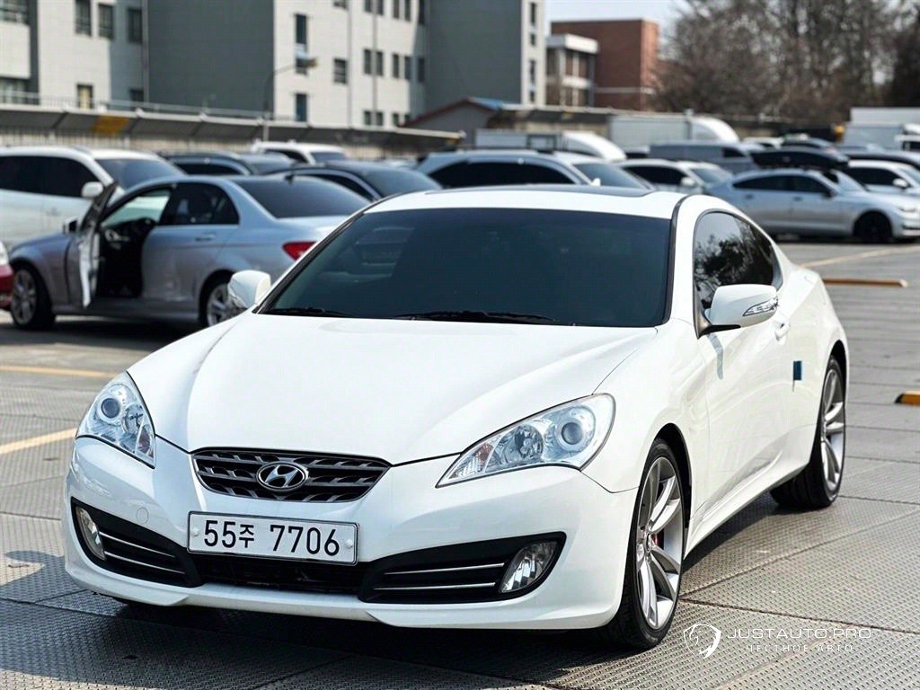 Автомобиль Hyundai Genesis