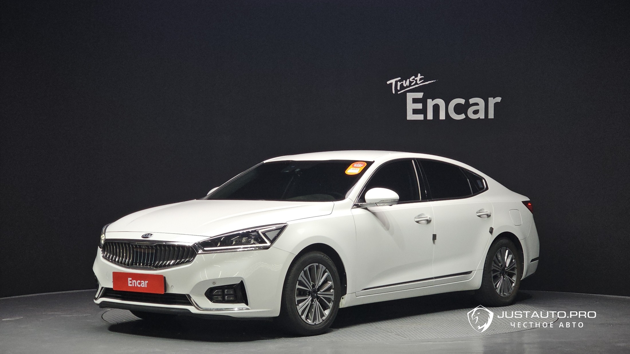 Автомобиль Kia K7