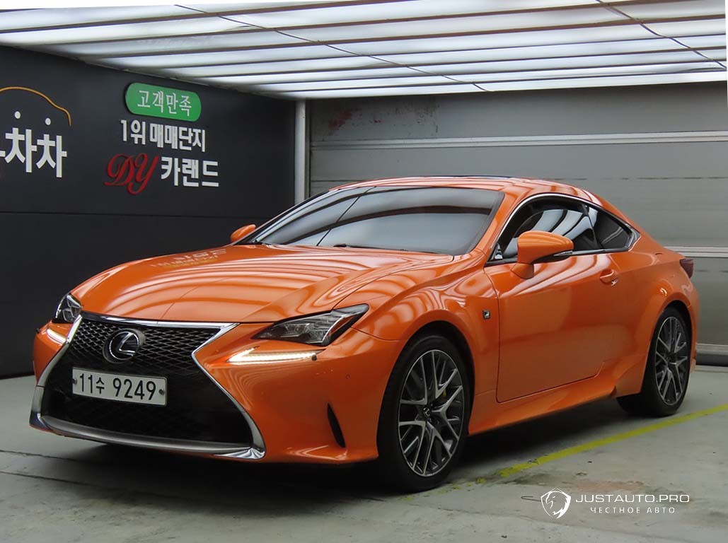 Автомобиль Lexus RC