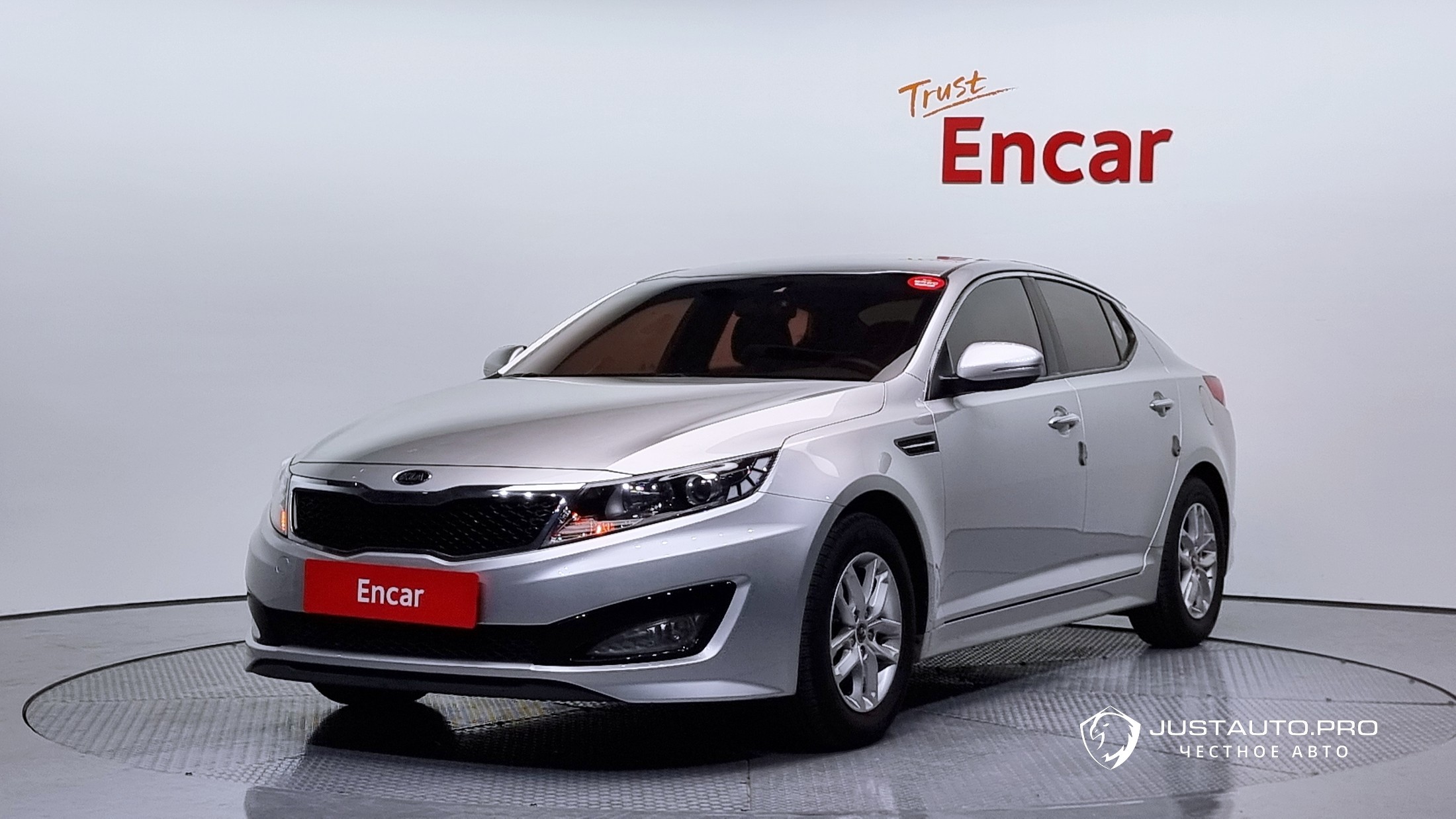 Автомобиль Kia K5