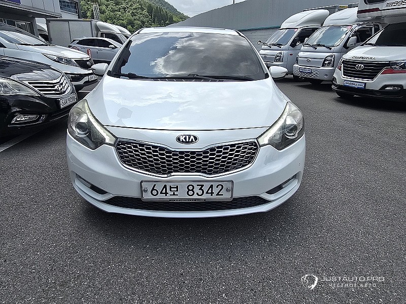 Автомобиль Kia K3