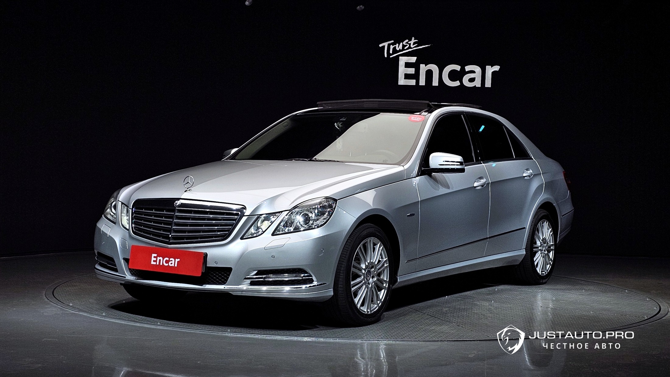 Автомобиль Mercedes-Benz E-Class