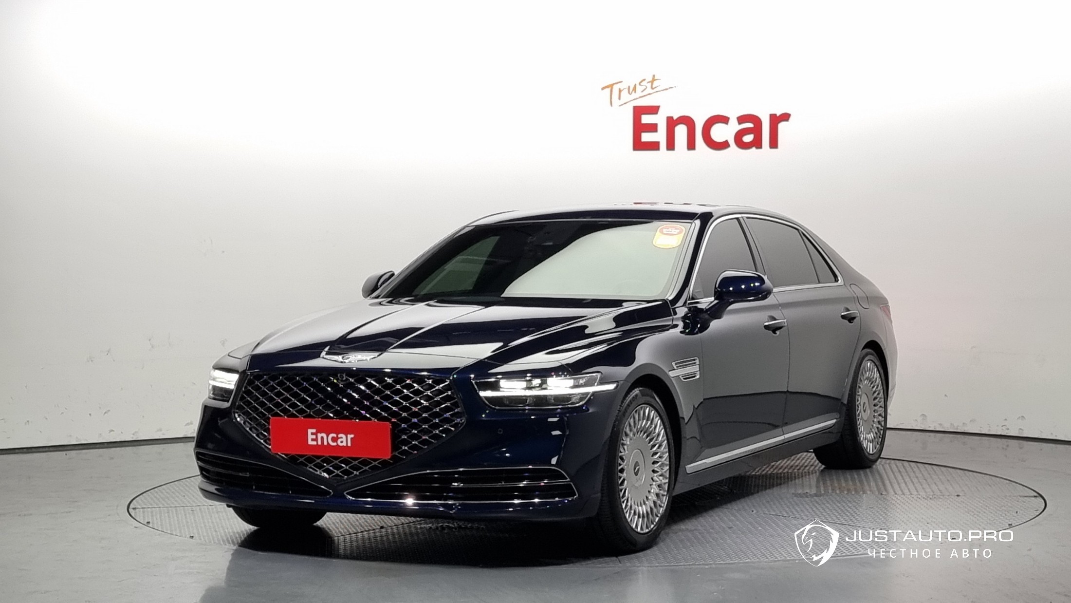 Автомобиль Genesis G90