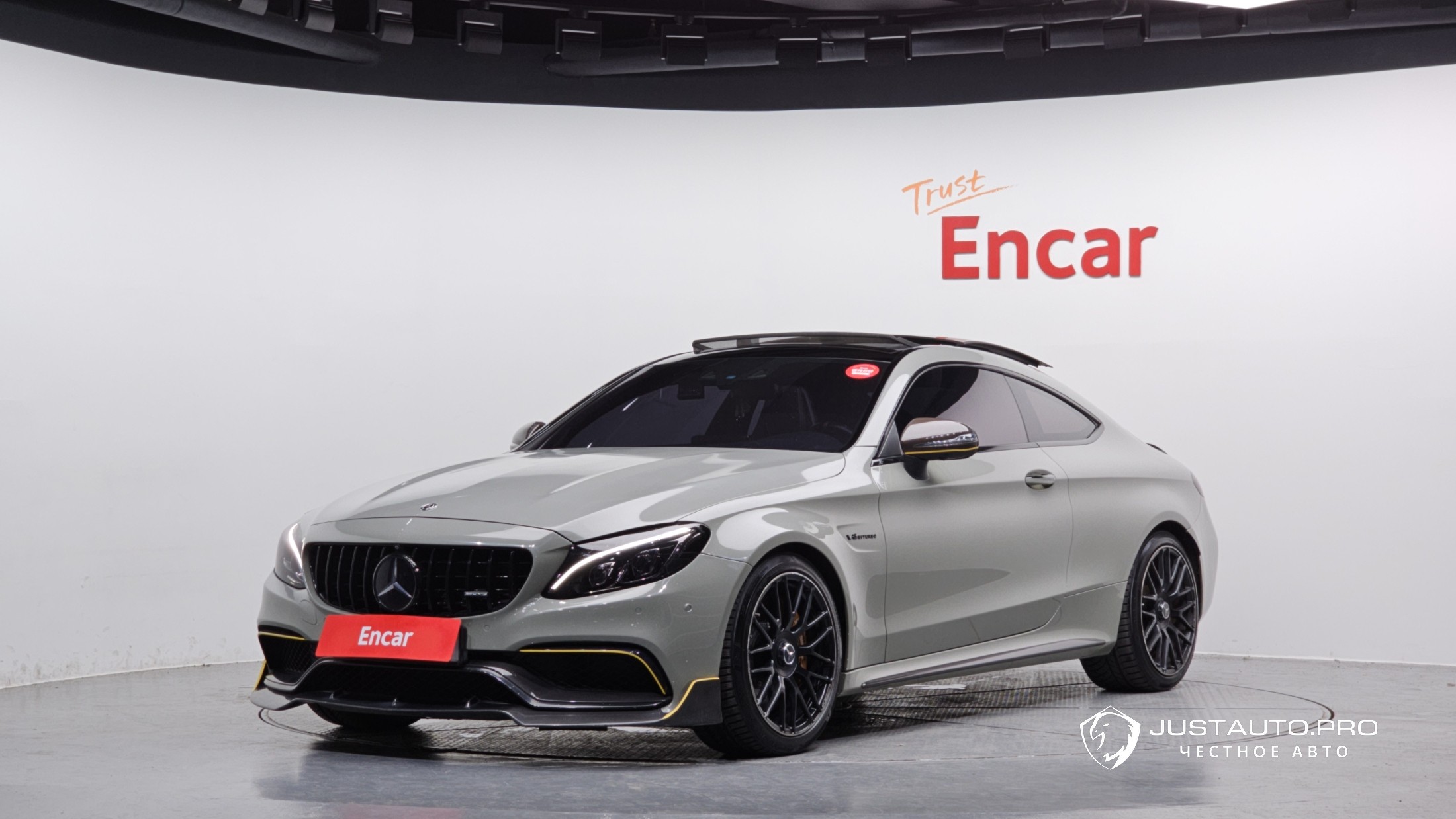 Автомобиль Mercedes-Benz C-Class